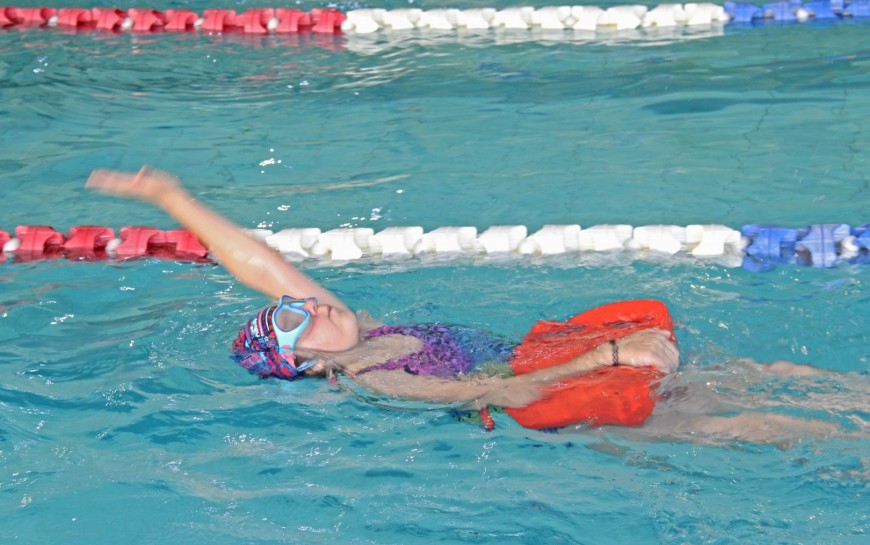 Legnica realizuje program „Umiem Pływać”