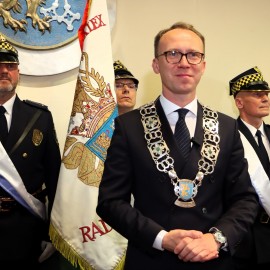 powiększ zdjęcie: Maciej Kupaj nowym prezydentem Legnicy