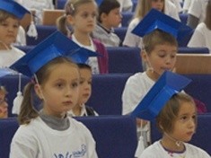 Uniwersytet Dziecięcy Unikids w Legnicy  czeka na najmłodszych studentów