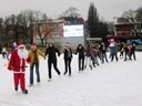 Otwarcie lodowiska z Mikołajem w niedzielne popołudnie 5 grudnia 2010 r.