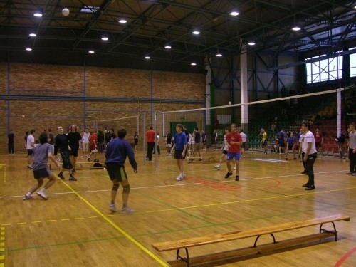Świąteczny turniej siatkówki „MAKUTRA 2009”