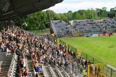 Około 2 tys. osób obejrzało trening kadry narodowej na legnickim stadionie