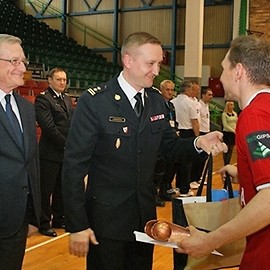 Strażacy - siatkarze grali na mistrzostwach Polski w Legnicy