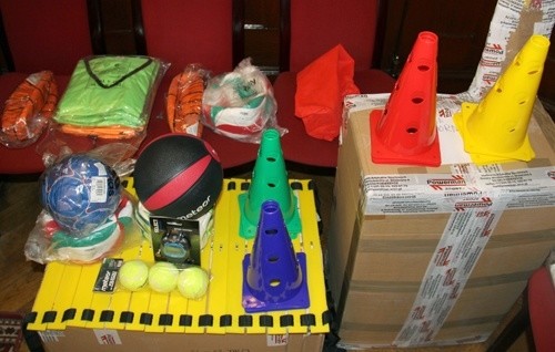 Nowy sprzęt sportowy dla legnickich szkół