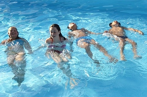 Dzieci nauczyły się pływania