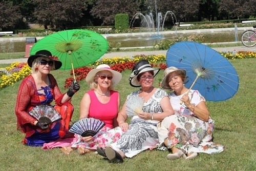 Senioralne lato w legnickim parku