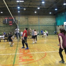 Przed Wielkanocą Siatkówka z Pisanką