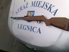 Brzydko się chłopcy bawili