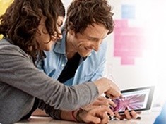 Biznesowe śniadanie z technologią
