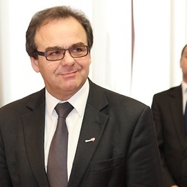 Z prac Rady Miejskiej Legnicy: - kolejne impulsy rozwojowe dla Kartuz i Piekar B, - tańsze parkowanie, - zmiany numeracji i nazw przystanków