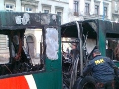 Spłonął autobus MPK. Nikt nie ucierpiał. Przyczyna: awaria instalacji elektrycznej