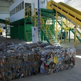 Trwa rozruch nowoczesnej sortowni odpadów