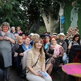 powiększ zdjęcie: Dzień Kobiet w Palmiarni z Marzeną Kipiel -Sztuką