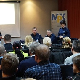 Spotkanie policjantów z kierowcami MPK