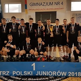 Młodzi piłkarze Siódemki Miedź Legnica najlepsi w kraju