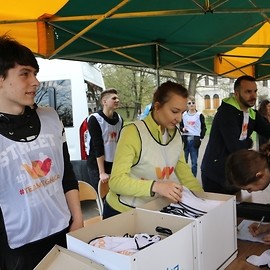 powiększ zdjęcie: Ludzie ekopozytywni