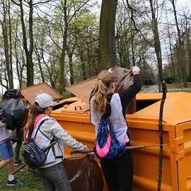 powiększ zdjęcie: Ludzie ekopozytywni