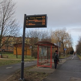 Przetarg na pięć kolejnych tablic informacyjnych na przystankach