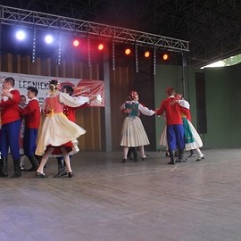 powiększ zdjęcie: Pierwszy dzień Majówki na sportowo i ludowo