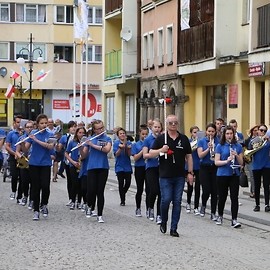 powiększ zdjęcie: 2 dzień Majówki. Jedyna taka biała-czerwona, polonez i Pan Tadeusz