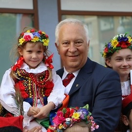 powiększ zdjęcie: 2 dzień Majówki. Jedyna taka biała-czerwona, polonez i Pan Tadeusz