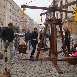 powiększ zdjęcie: Trzeci dzień Majówki. Konstytucja, skansen historyczny i rajd rowerowy