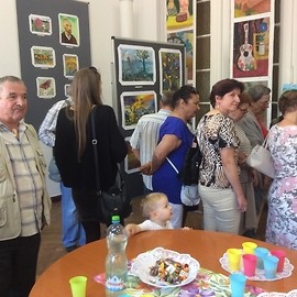 powiększ zdjęcie: Galeria MCK pełna talentów