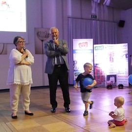 powiększ zdjęcie: Sztuka wychowywania dzieci. Spotkanie z Supernianią