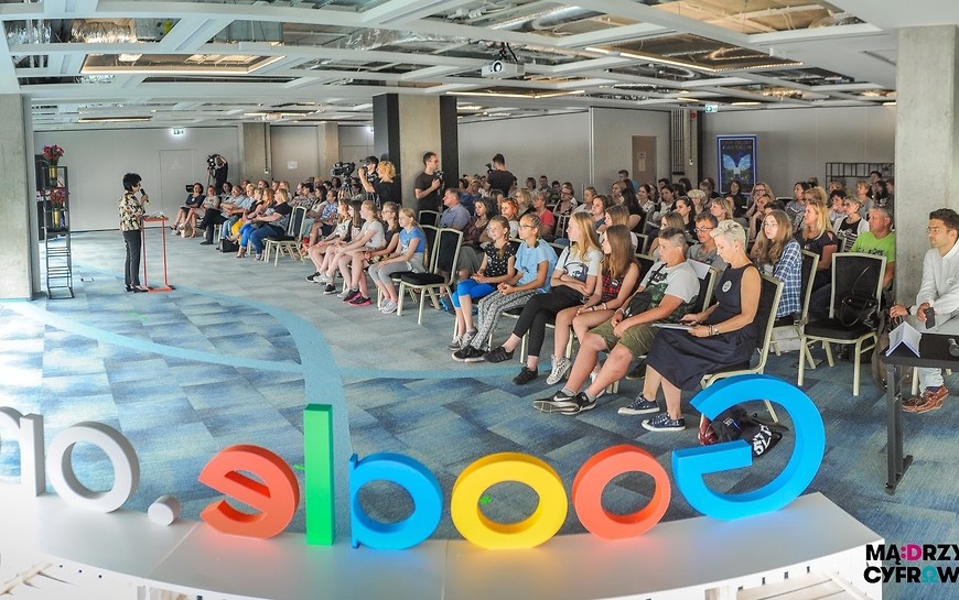 SP 9 wybrana do pilotażowej edycji projektu Mądrzy Cyfrowi