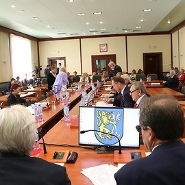 Więcej pieniędzy na inwestycje i ogrzewanie ekologiczne