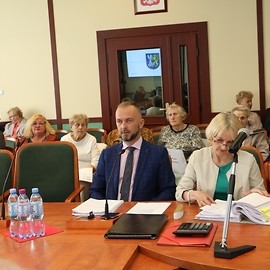 powiększ zdjęcie: Więcej pieniędzy na inwestycje i ogrzewanie ekologiczne