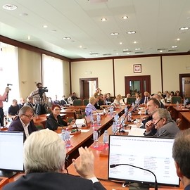 powiększ zdjęcie: Więcej pieniędzy na inwestycje i ogrzewanie ekologiczne