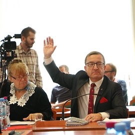 powiększ zdjęcie: Więcej pieniędzy na inwestycje i ogrzewanie ekologiczne