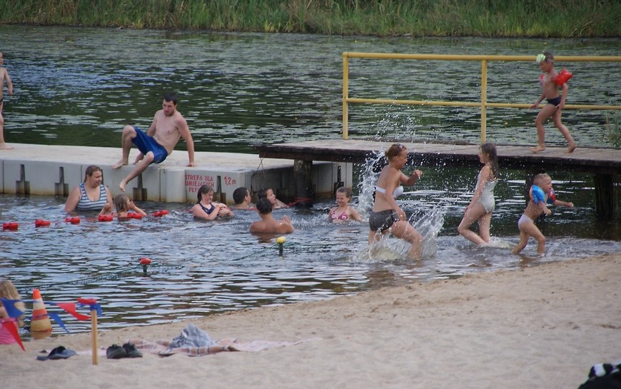 Odpocznij na legnickich kąpieliskach Kormoran i basenie przy Radosnej