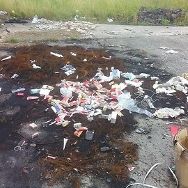 powiększ zdjęcie: Dzikie wysypisko śmieci przy ul. Hangarowej zlikwidowane