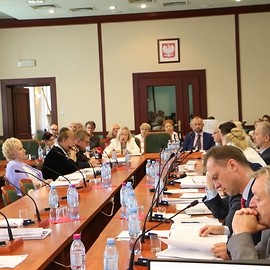 W poniedziałek sesja Rady Miejskiej Legnicy