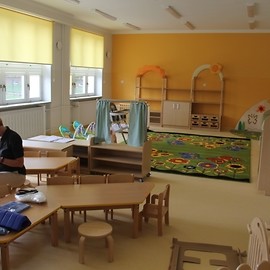 powiększ zdjęcie: Końcowe prace w przedszkolu i żłobku przy ul. Krzemienieckiej