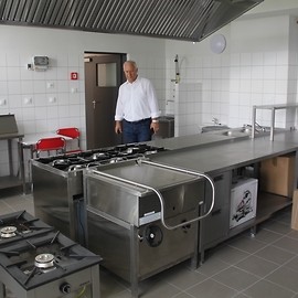 powiększ zdjęcie: Końcowe prace w przedszkolu i żłobku przy ul. Krzemienieckiej