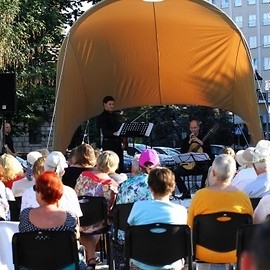 Udany koncert na skwerze. Diez Cuerdas oczarowali publiczność