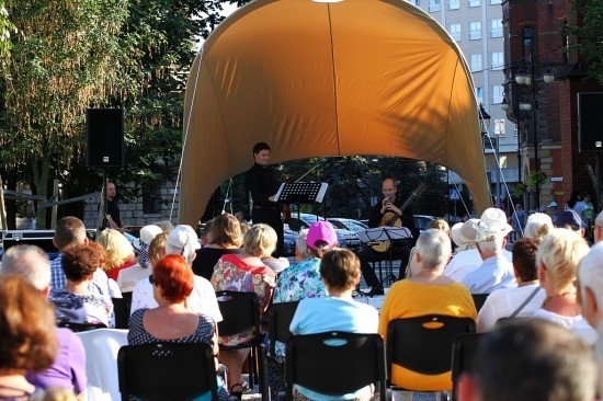 Udany koncert na skwerze. Diez Cuerdas oczarowali publiczność