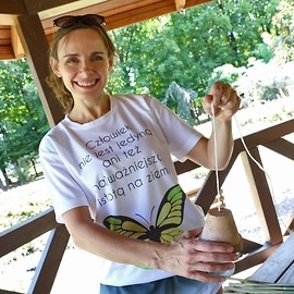 powiększ zdjęcie: Legniczanie budowali domki dla owadów