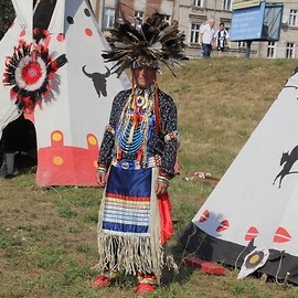powiększ zdjęcie: Pierogi, Indianie i kowboje na smakowitym festynie na Zakaczawiu