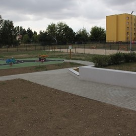 powiększ zdjęcie: Nowe przedszkole i żłobek przy ul. Krzemienieckiej czekają już na maluchów