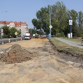 Przebudowa ul. Leszczyńskiej. Trwają prace drogowe