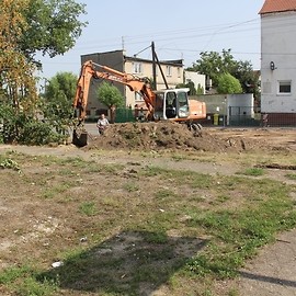 Na Starych Piekarach powstaje piękny plac zabaw