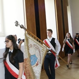 Ponad 20 tysięcy uczniów i słuchaczy rozpocznie nowy rok szkolny