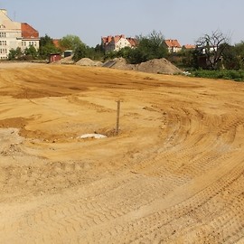 powiększ zdjęcie: Na Koperniku powstaje kolejny parking