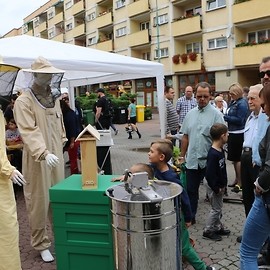 powiększ zdjęcie: Działkowcy i pszczelarze świętowali w Legnicy