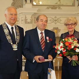 powiększ zdjęcie: Legniczanie świętowali złote gody