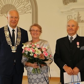 powiększ zdjęcie: Legniczanie świętowali złote gody